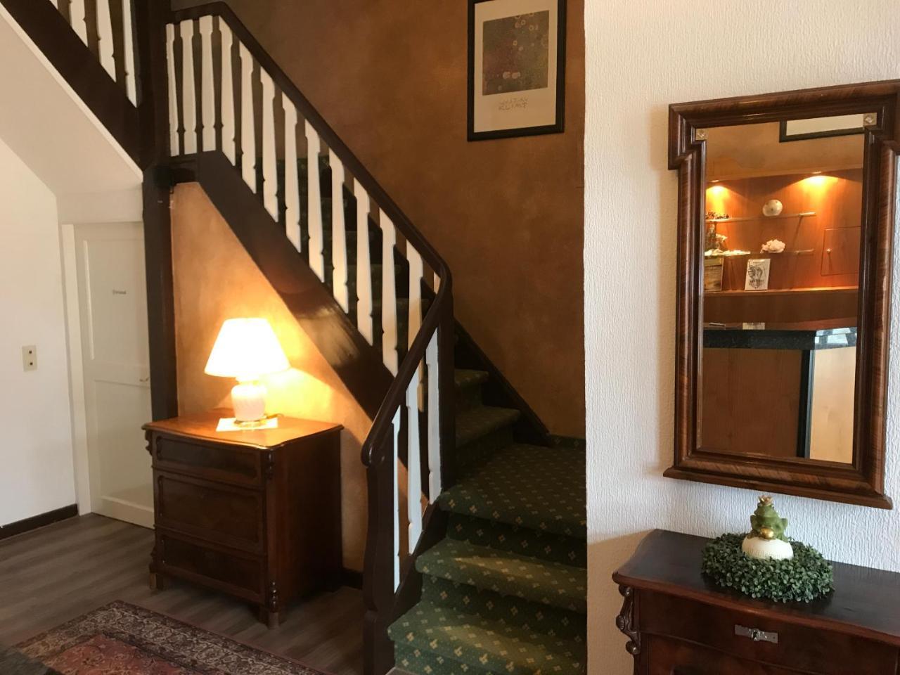 Das "Village House" In Volkse Esterno foto